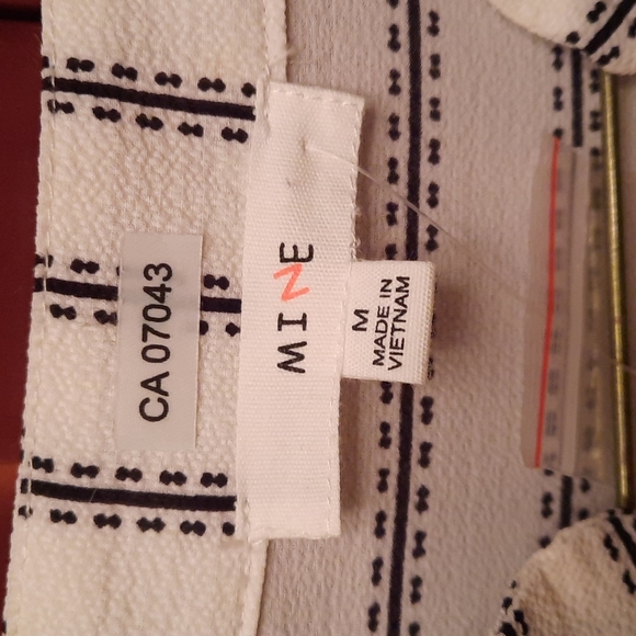 Dress - Picture 2 of 5